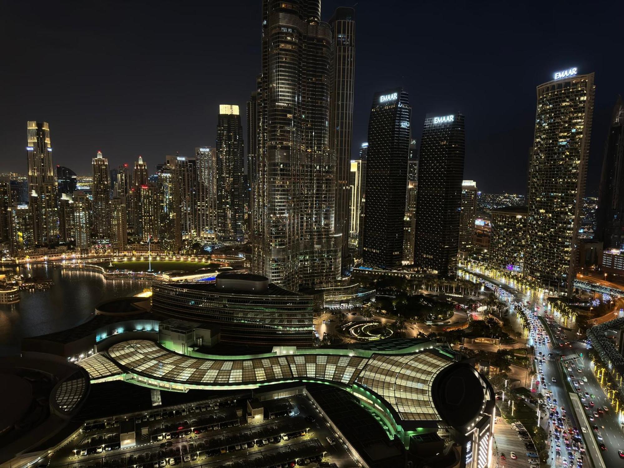 Fashion Avenue - Formerly Address Dubai Mall Residence Exterior photo